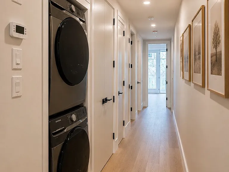 43 Elmwood Ave N #1 — Photo 7