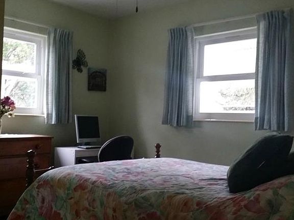 5th image of 2569 32nd Ave N