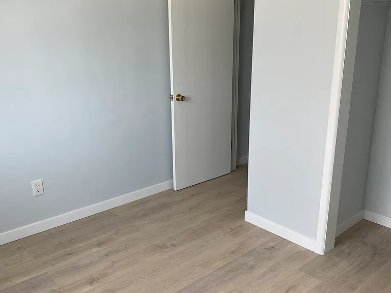 1472 Pembina Hwy #5 — Photo 14