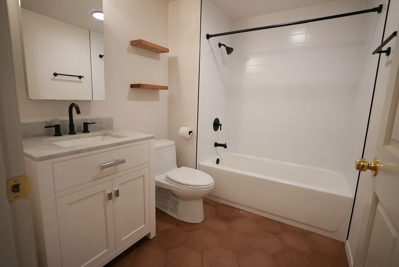 8860 Villa La Jolla Dr — Photo 4