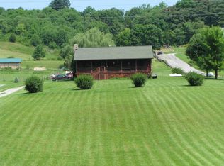 7141 Newport Rd, Catawba, VA 24070