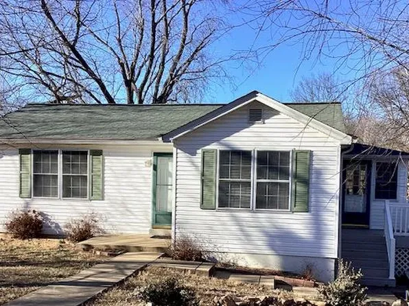 1061 McKissock Ave, Catawissa, MO 63015