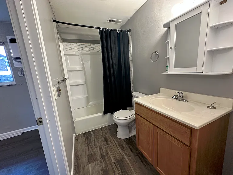 2700 Iowa St #3 — Photo 8
