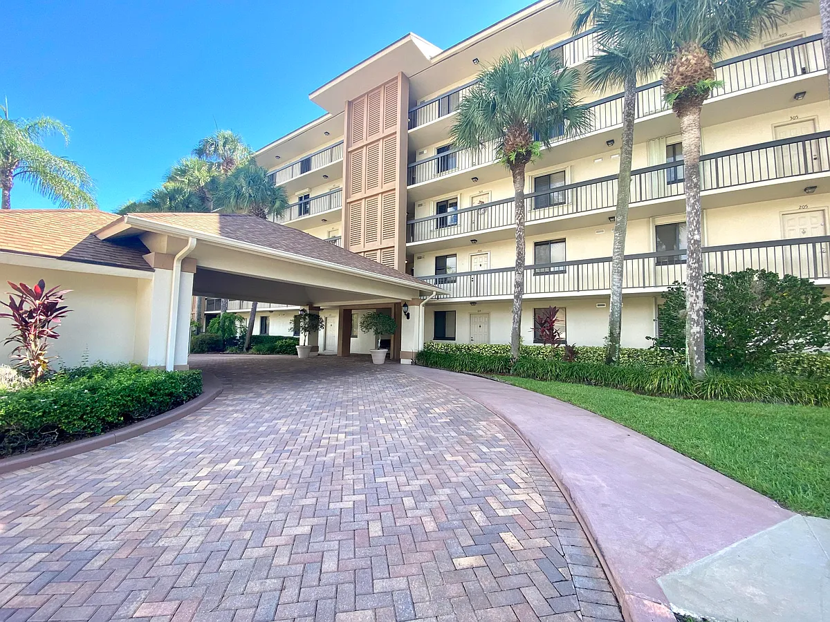 Building Photo - 2301 Marina Isle Way #503
