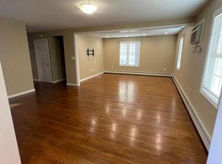 111 Lewis St FLOOR 1, Valley Stream, NY 11580