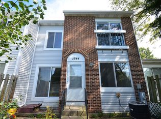 1644 Islandview Ct, Hoffman Estates, IL 60169