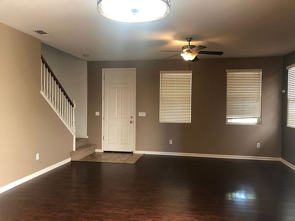 4th image of 2831 Stonegate Dr