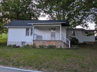 91 Bennett Rd, Candler, NC 28715