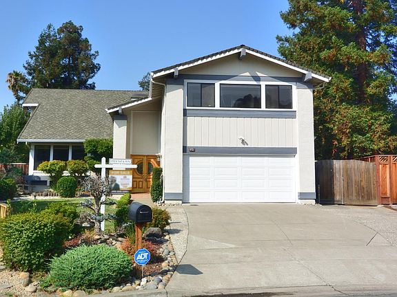 4th image of 64 Delegado Ct