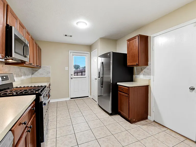 1230 Grassy View Dr — Photo 21