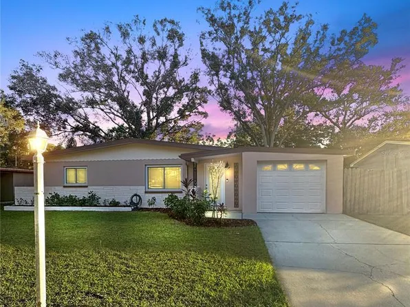 2954 Huntington Dr, Largo, FL 33771