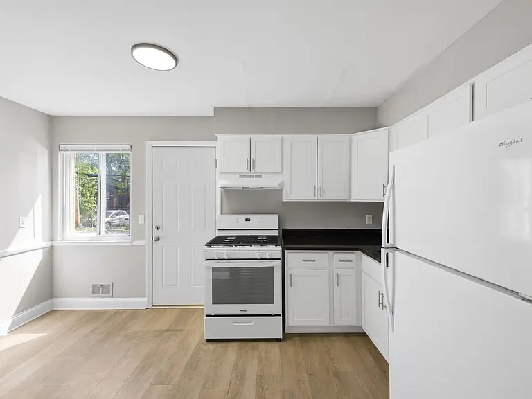 5840 N Meadows Blvd #D — Photo 16