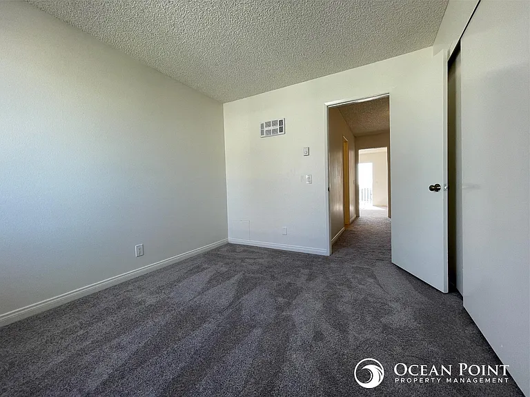 267 S Ventura Rd #287 — Photo 15