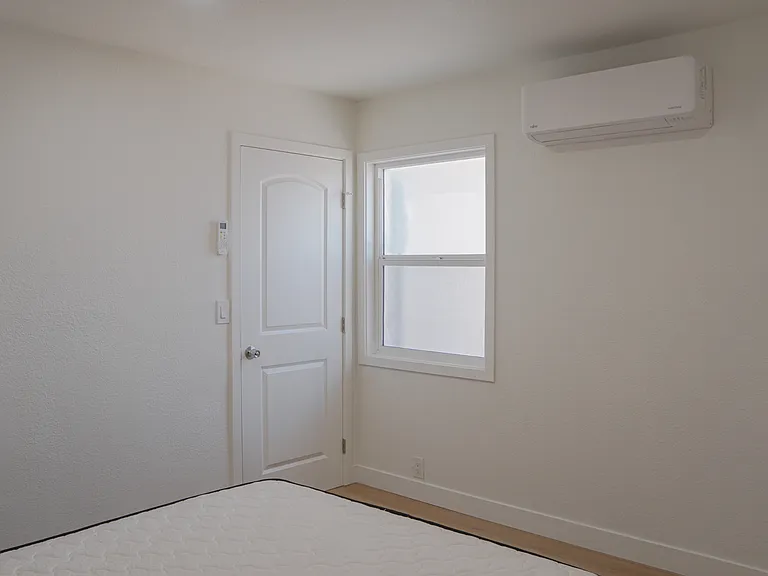 1403 W Elder Ave #A — Photo 13
