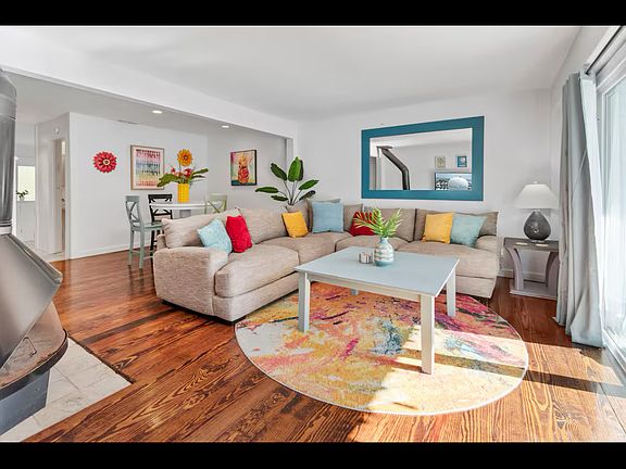 4th image of 8522 Gulf Blvd APT 16