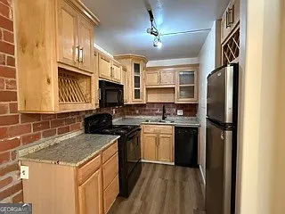 655 E Campus Rd — Photo 4