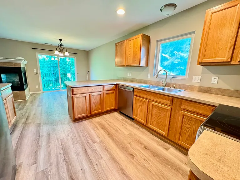 14262 Shadywood Dr #32 — Photo 5