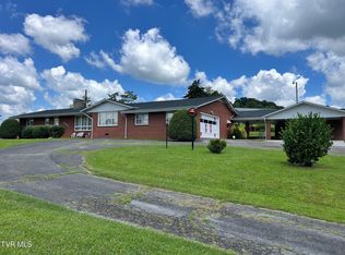 477 Blue Springs Rd, Elizabethton, TN 37643