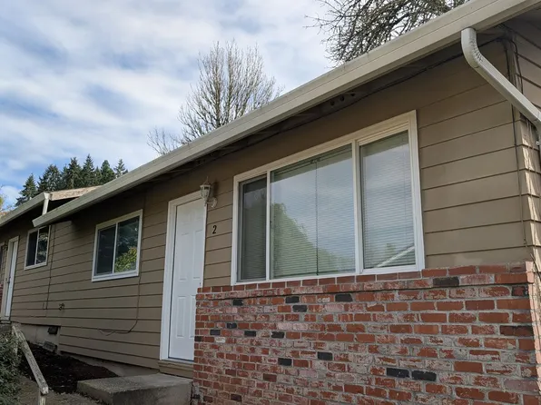 23051 SW Main St APT 2, Sherwood, OR 97140
