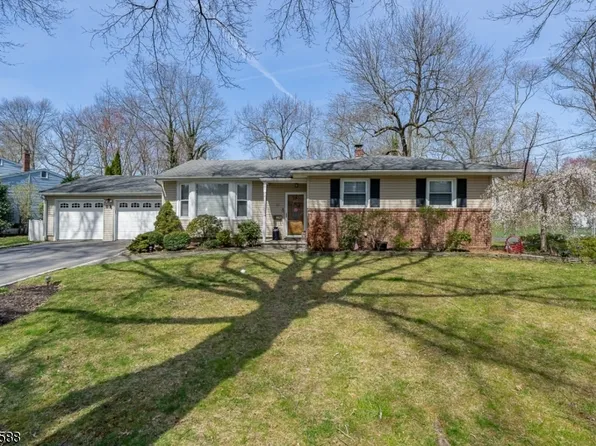 89 Primrose Dr, New Providence Boro, NJ 07974