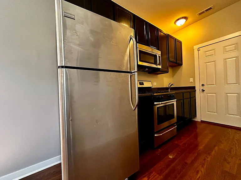 3222 S Aberdeen — Photo 12