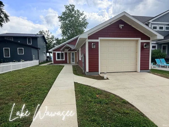 8579 E Black Point Rd, Syracuse, IN 46567