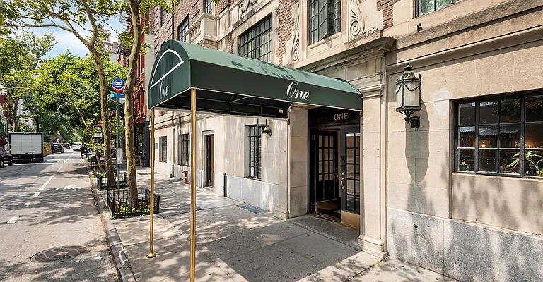 1 Christopher Street