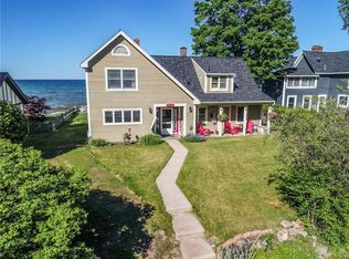 2090 Edgemere Dr, Rochester, NY 14612