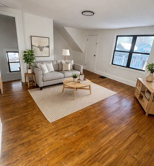130 Dartmouth Ave #UPPER — Photo 1