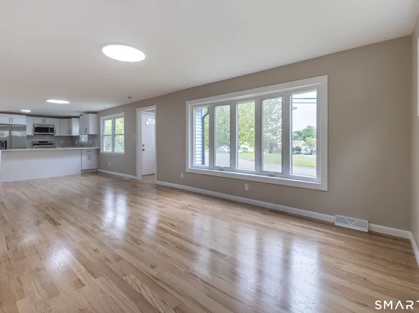 14 Catherine Court, Milford, CT 06460