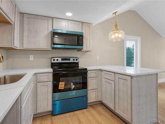 3rd image of 142 Wilkerson Ave