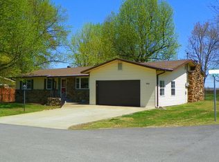 506 Smith St, Pea Ridge, AR 72751
