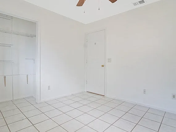 4751 Beacon St — Photo 28