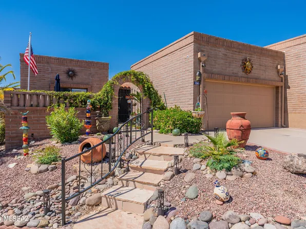 1383 W Camino De La Oca, Green Valley, AZ 85622