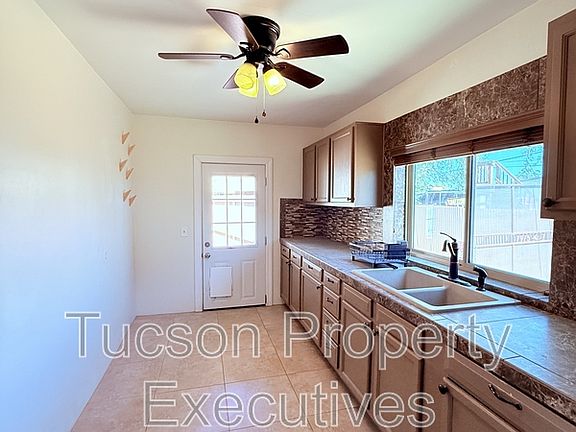 2nd image of 2925 N Estrella Ave APT 1