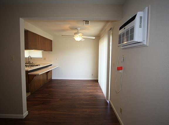 2nd image of 1715 De Marietta Ave APT 4