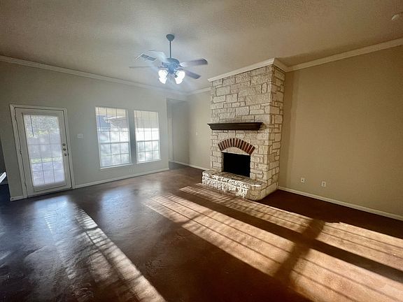 5th image of 408B Chapel Trail Cir