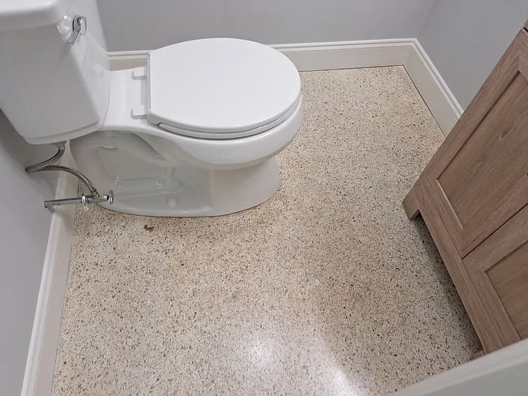 6826 Dorchester Dr — Photo 32