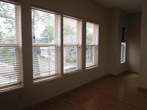 Corner unit; bright, windows on both sides of the wall