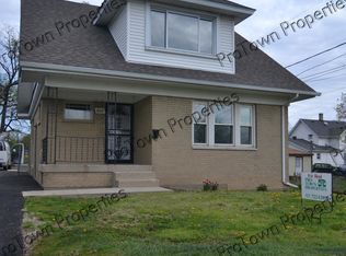 805 Woods Ave, Joliet, IL 60436