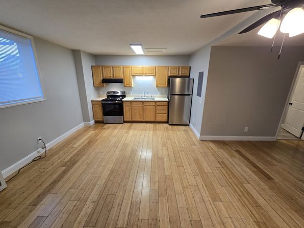 204 Grand Ave #9