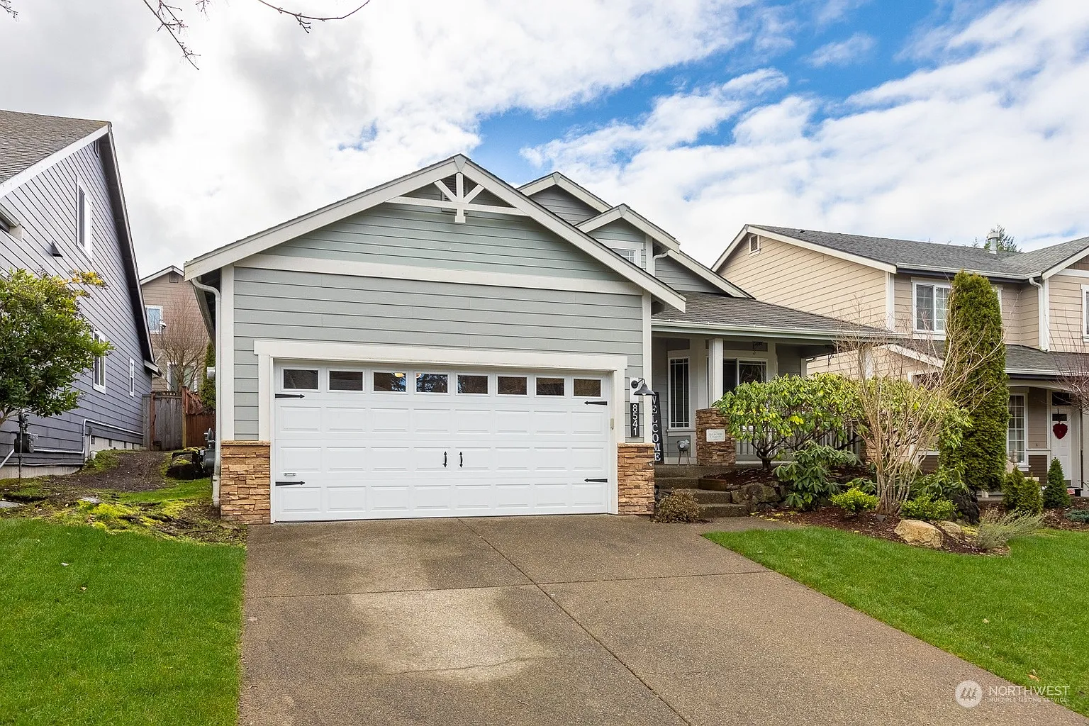 8541 28th Way SE photo 1