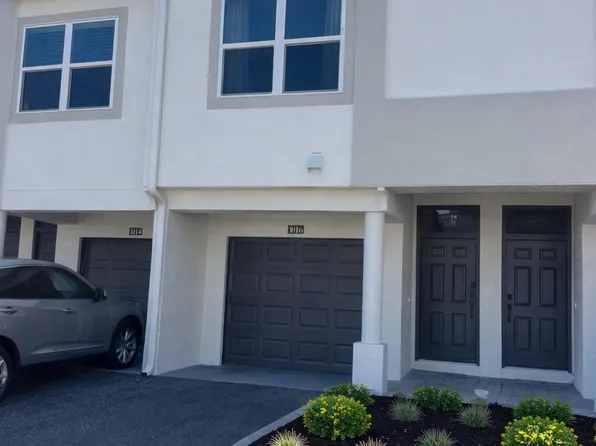 1016 Normandy Trace Rd, Tampa, FL 33602