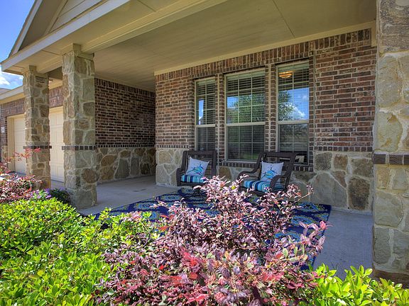3rd image of 1221 Cedar Cove Pl