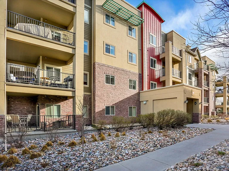 1144 Rockhurst Dr #401 — Photo 1