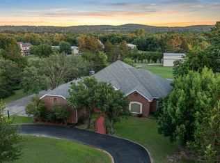 106 Glenwood Dr, Denison, TX 75020