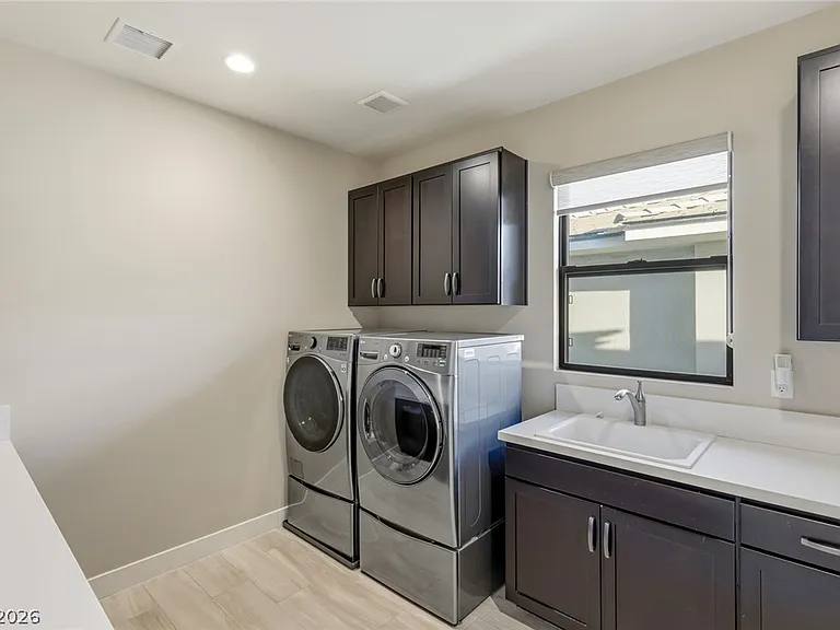 64 Grey Feather Dr — Photo 48