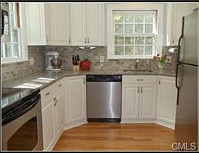 2nd image of 303 Nichols Ave