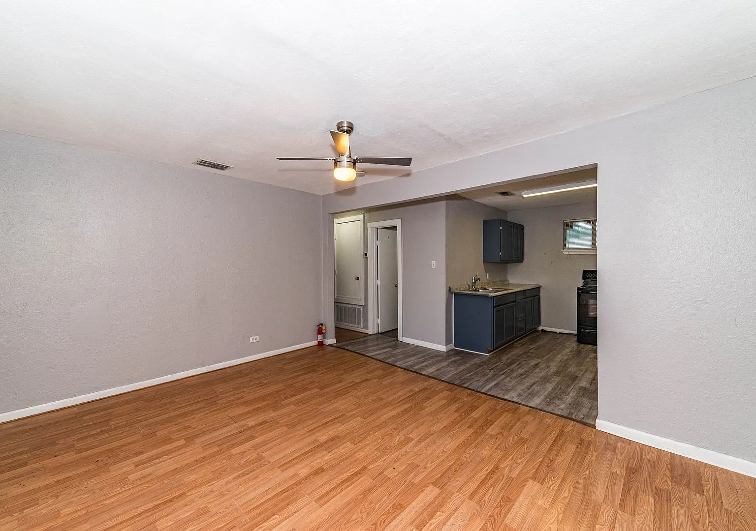 3-Bedroom Government Hill Duplex — Photo 3