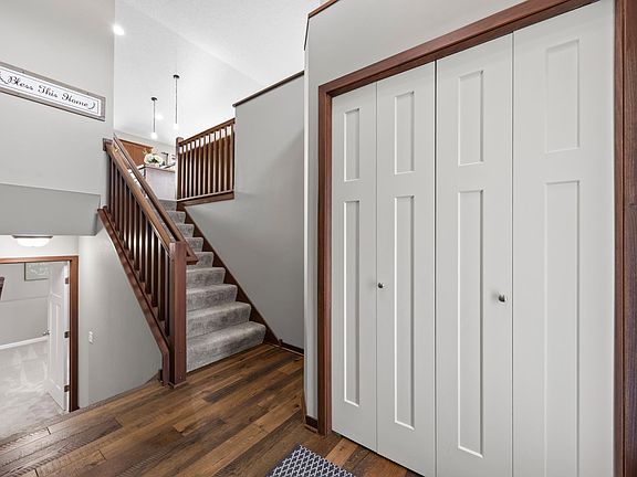 4th image of 7391 Kahler Cir NE